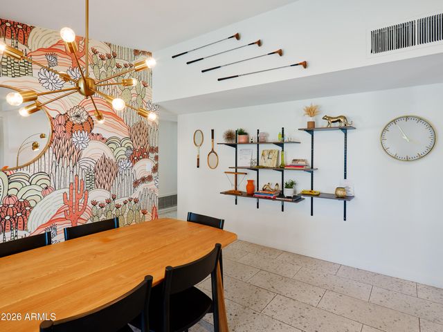 7313 E OAK Street, Scottsdale, AZ 85257
