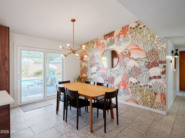 7313 E OAK Street, Scottsdale, AZ 85257