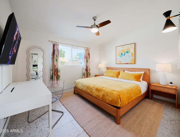 7313 E OAK Street, Scottsdale, AZ 85257