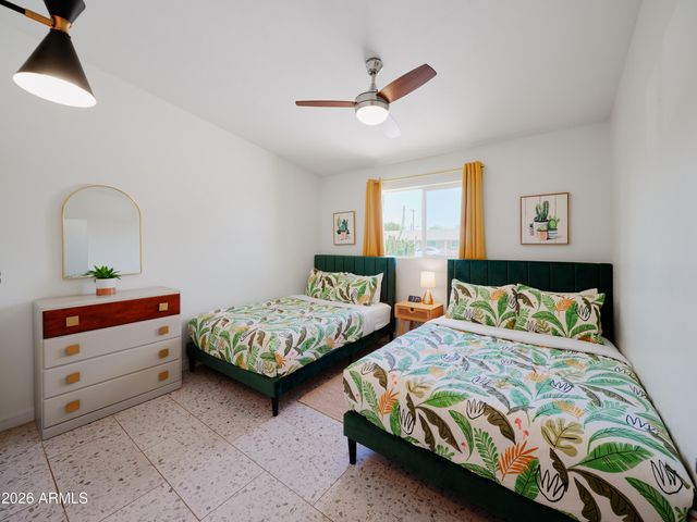 7313 E OAK Street, Scottsdale, AZ 85257