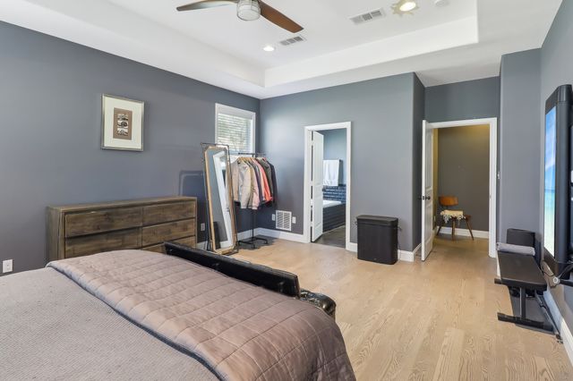 601 N Lancaster Avenue, Dallas, TX 75203