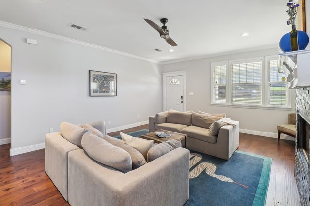 601 N Lancaster Avenue, Dallas, TX 75203