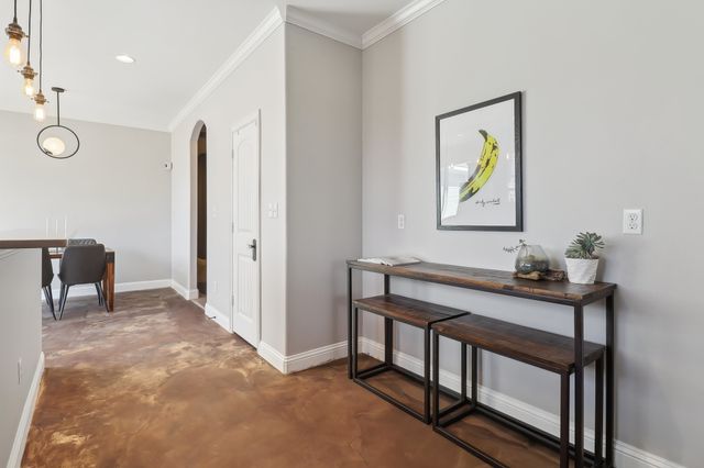 601 N Lancaster Avenue, Dallas, TX 75203