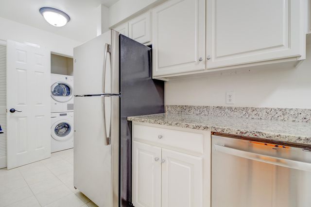 55 Ashley Avenue 2, Charleston, SC 29401
