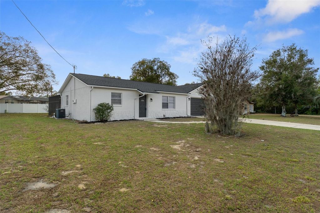 Image 37 of property listing at 12420 LOMBARDY STREET, Spring Hill, FL 34608