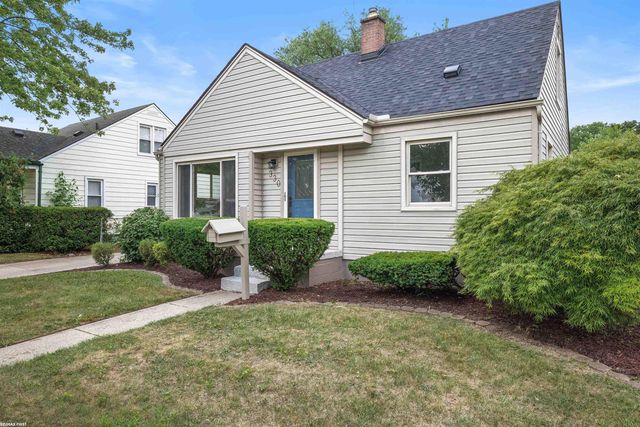 330 Gargantua Ave., Clawson, MI 48017