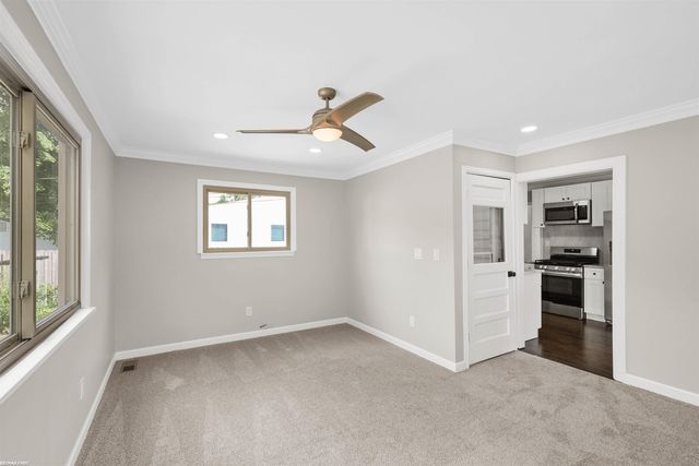 330 Gargantua Ave., Clawson, MI 48017