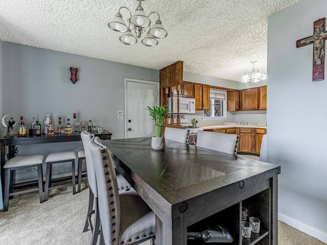 4231 W 118th Place, Alsip, IL 60803