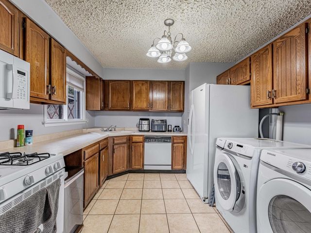 4231 W 118th Place, Alsip, IL 60803
