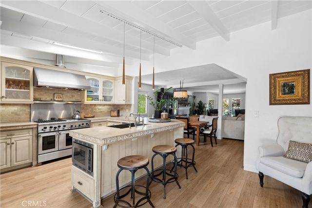 540 De Anza Drive, Corona Del Mar, CA 92625