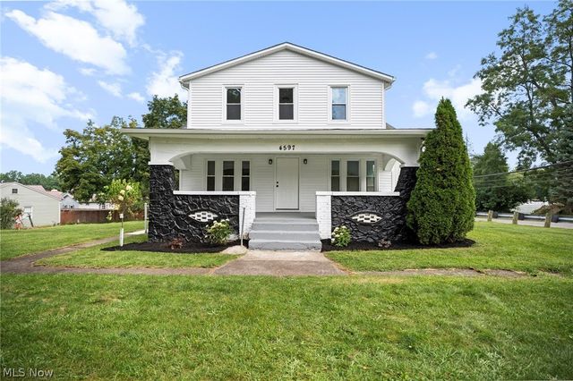4597 Elyria Avenue, Lorain, OH 44055