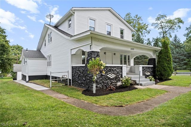 4597 Elyria Avenue, Lorain, OH 44055