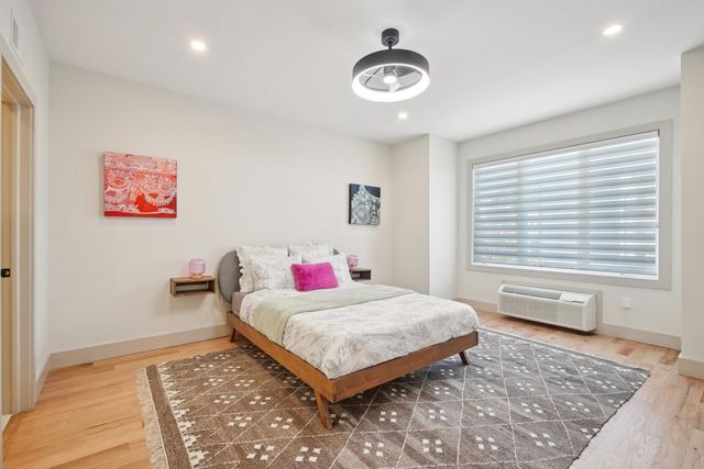 121 CLINTON AVE, Jc, Bergen-lafayett, NJ 07304