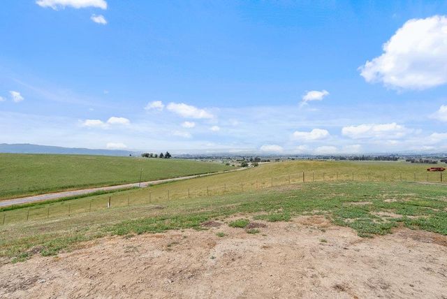 3000 Coppa Court, Hollister, CA 95023