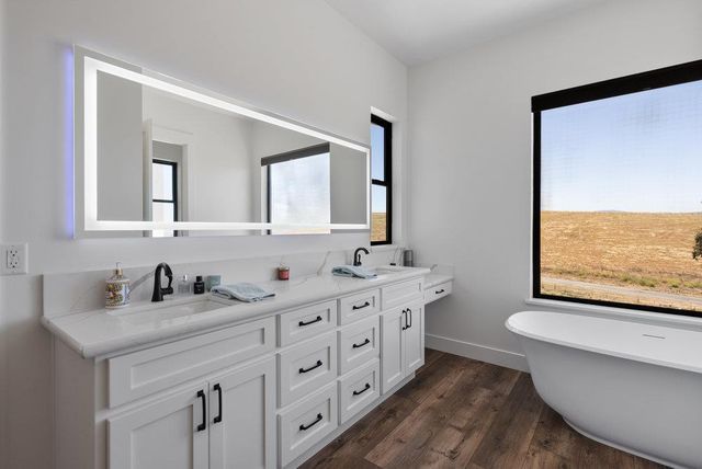 3000 Coppa Court, Hollister, CA 95023