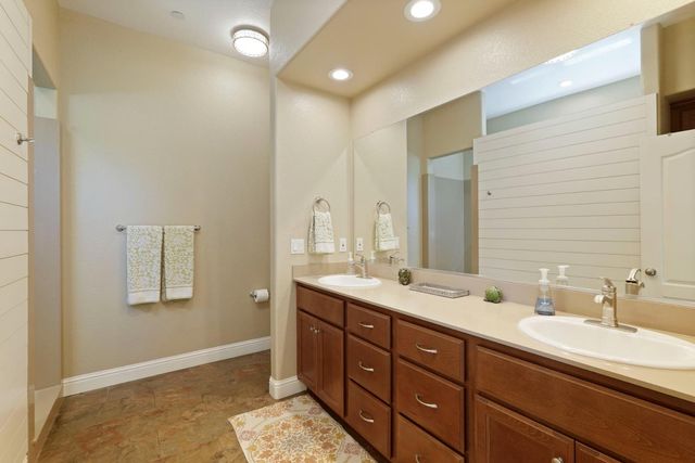 1493 Toy Ct, Manteca, CA 95337
