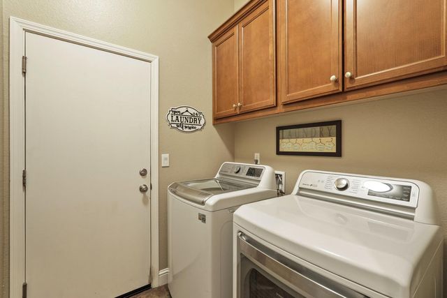 1493 Toy Ct, Manteca, CA 95337