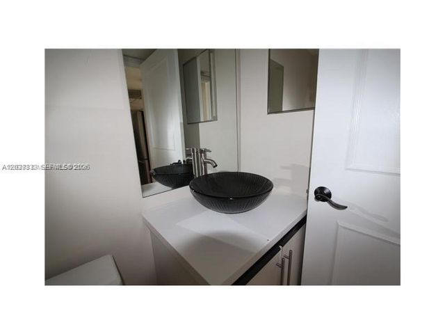 540 Brickell Key Drive 918, Miami, FL 33131
