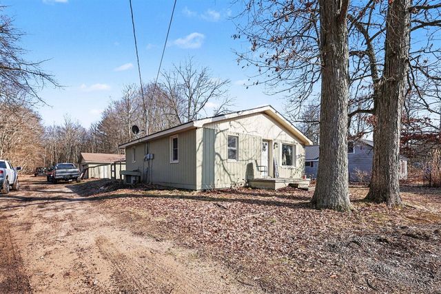 1460 S Mill Iron Road, Muskegon, MI 49442