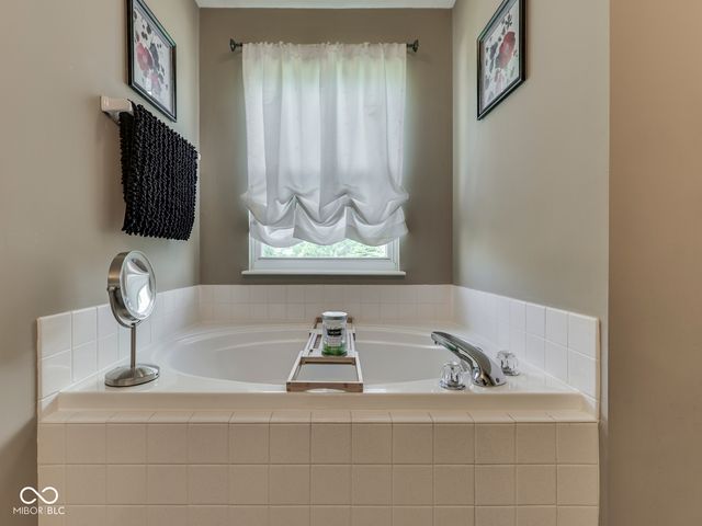 8345 Flat Branch Drive, Indianapolis, IN 46259