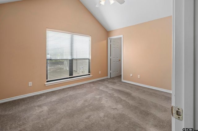 433 Knollwood Lane, Holly Lake Ranch, TX 75765