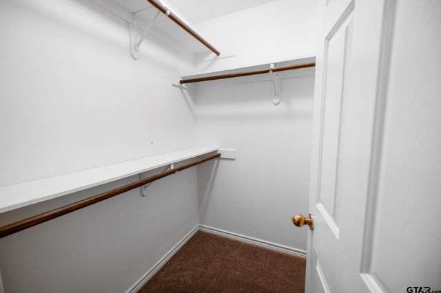 433 Knollwood Lane, Holly Lake Ranch, TX 75765