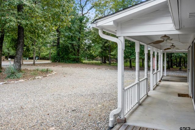 433 Knollwood Lane, Holly Lake Ranch, TX 75765