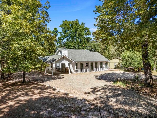 433 Knollwood Lane, Holly Lake Ranch, TX 75765