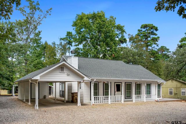 433 Knollwood Lane, Holly Lake Ranch, TX 75765