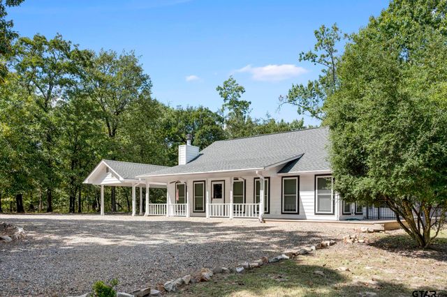 433 Knollwood Lane, Holly Lake Ranch, TX 75765