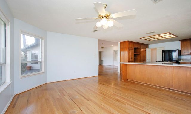 160 Lake Oaks Boulevard, Coldspring, TX 77331