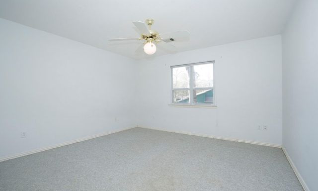 160 Lake Oaks Boulevard, Coldspring, TX 77331