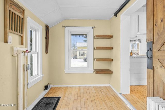 11 Hudson Street, Castleton-on-hudson, NY 12033