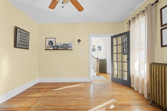 11 Hudson Street, Castleton-on-hudson, NY 12033