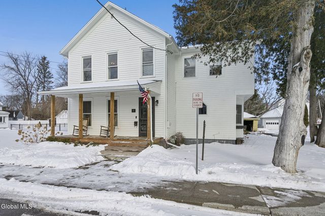 11 Hudson Street, Castleton-on-hudson, NY 12033