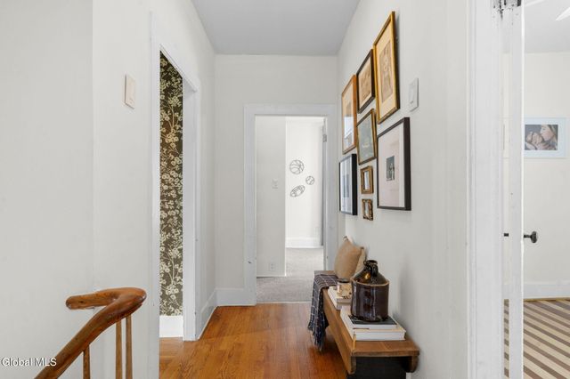 11 Hudson Street, Castleton-on-hudson, NY 12033