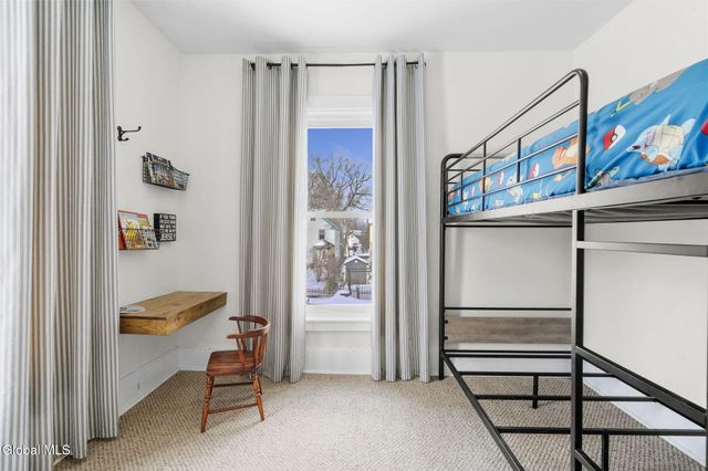 11 Hudson Street, Castleton-on-hudson, NY 12033