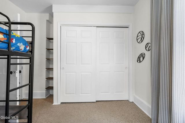 11 Hudson Street, Castleton-on-hudson, NY 12033