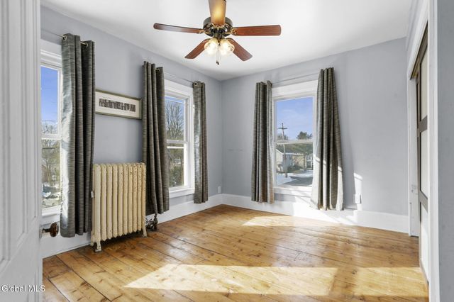 11 Hudson Street, Castleton-on-hudson, NY 12033