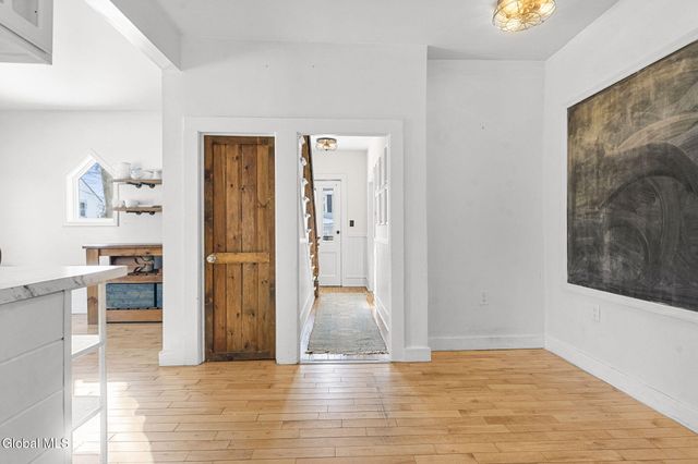 11 Hudson Street, Castleton-on-hudson, NY 12033