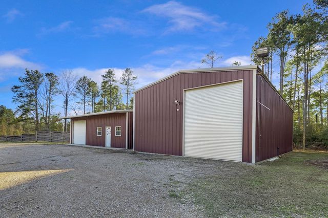 5063 Hwy 147, Zavalla, TX 75980