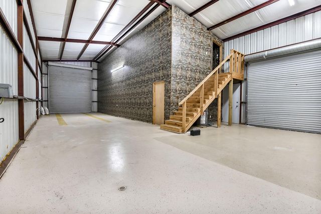 5063 Hwy 147, Zavalla, TX 75980