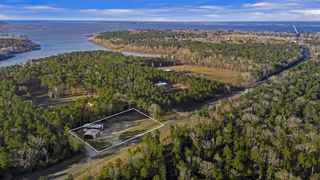 5063 Hwy 147, Zavalla, TX 75980