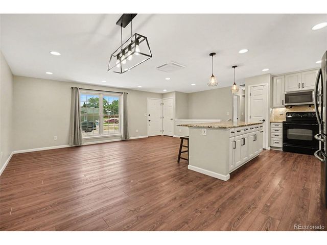7976 S Flower St, Littleton, CO 80128