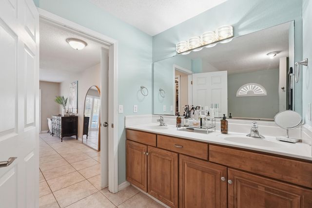 1000 Fay Drive, Mary Esther, FL 32569