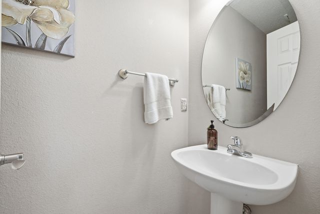 1000 Fay Drive, Mary Esther, FL 32569