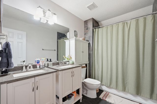 1000 Fay Drive, Mary Esther, FL 32569