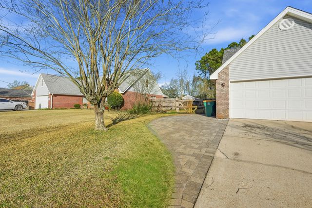 1000 Fay Drive, Mary Esther, FL 32569