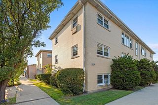 5834 W Montrose Avenue 2S, Chicago, IL 60634