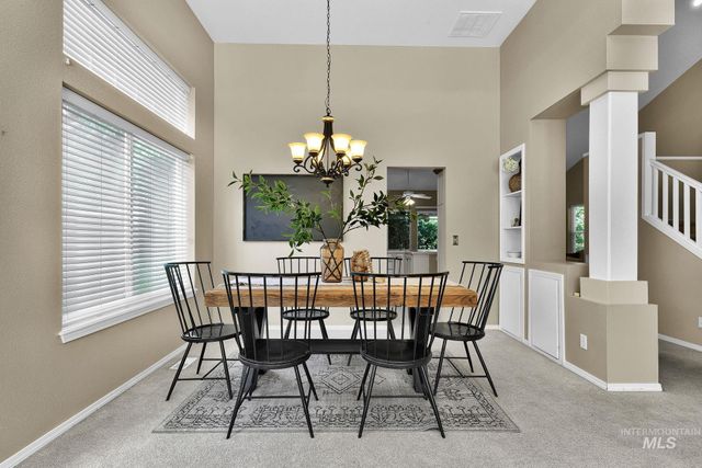 5081 N Marsh Ave, Garden City, ID 83714